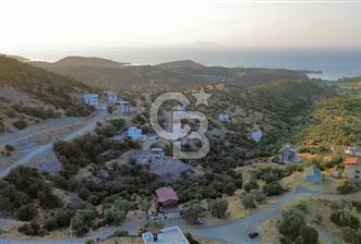Yenifoça Sazlıca'da Satılık Villa Arsası