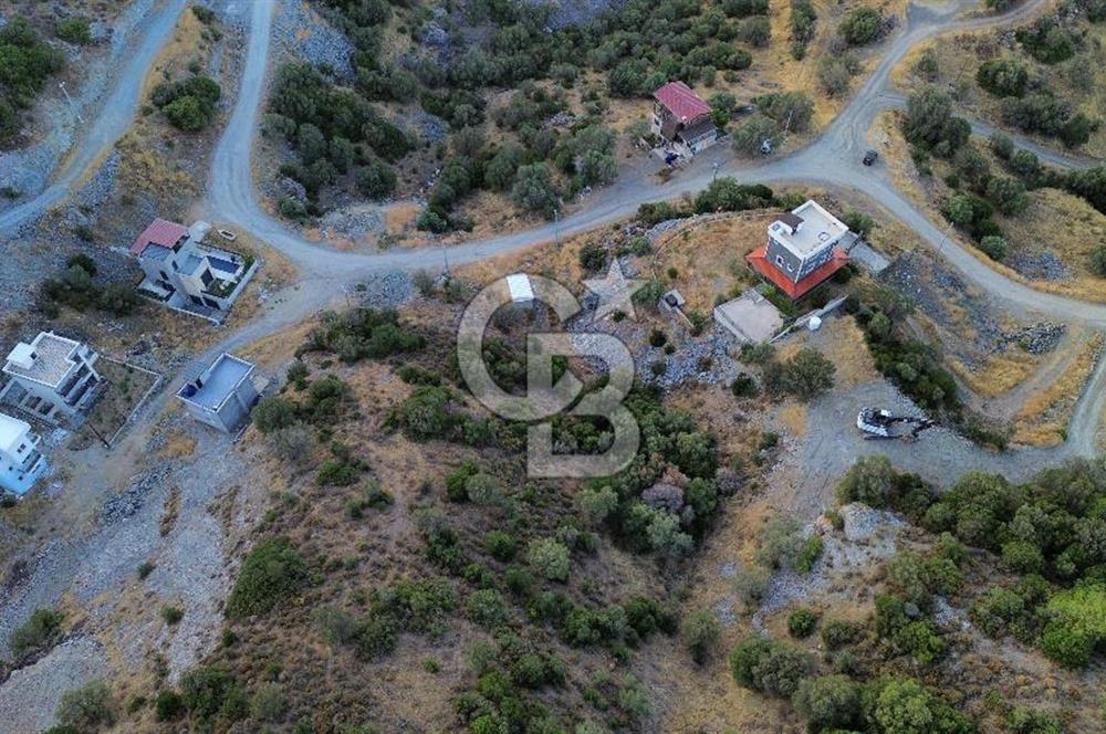 Yenifoça Sazlıca'da Satılık Villa Arsası