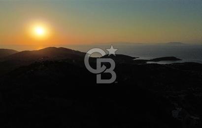 Yenifoça Sazlıca'da Satılık Villa Arsası