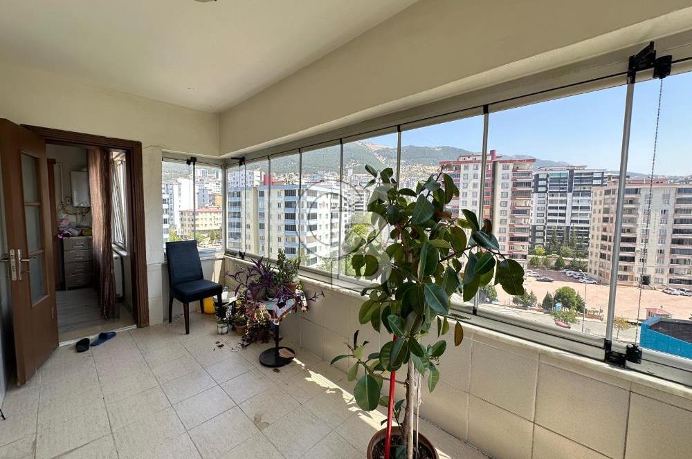 MERKEZİ KONUMDA FIRSAT 4+1 SATILIK DAİRE