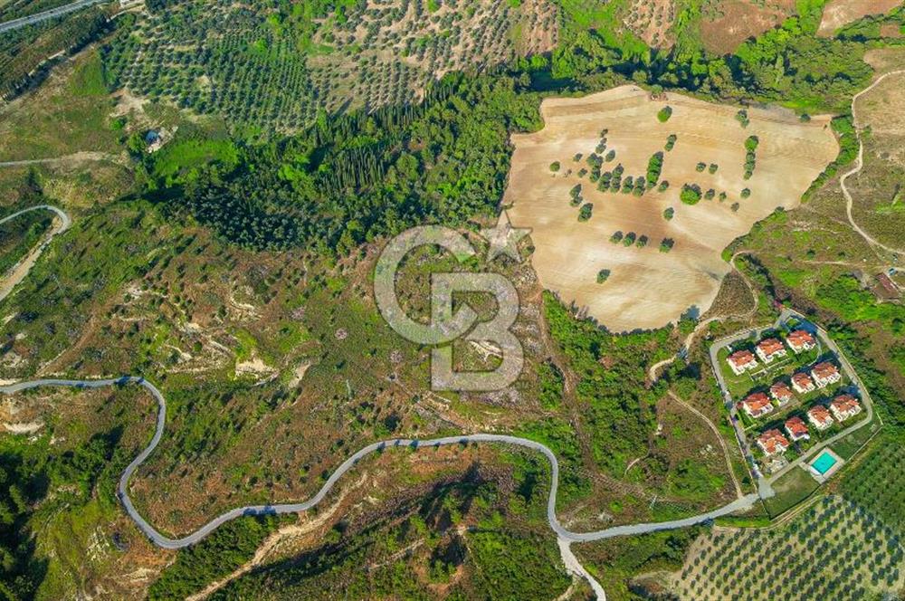 Kuşadası Soğucak’ta 9.694,35m² Satılık Konut İmarlı Arsa!