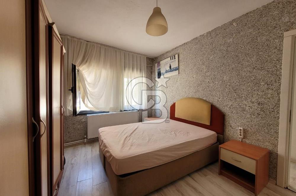 Çeşme Merkezde Satılık 2+1 Arakat Daire