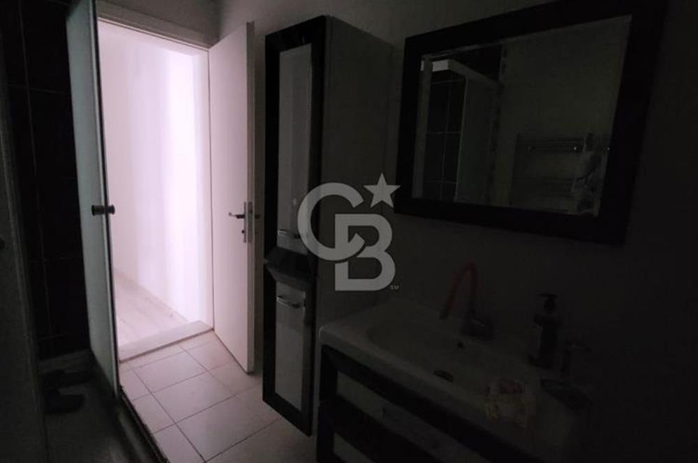 Çeşme Merkezde Satılık 2+1 Arakat Daire