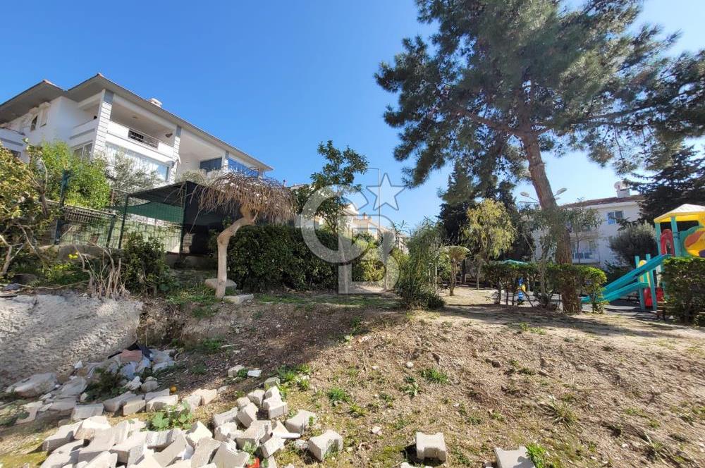 Çeşme Merkezde Satılık 2+1 Arakat Daire