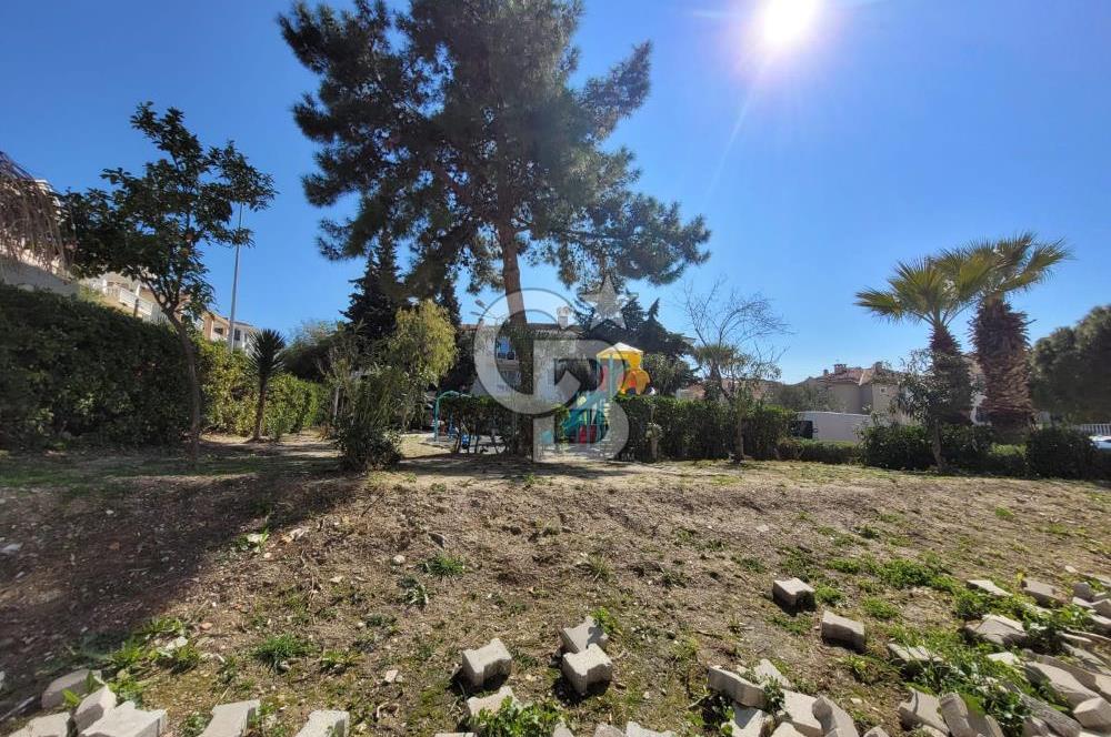 Çeşme Merkezde Satılık 2+1 Arakat Daire