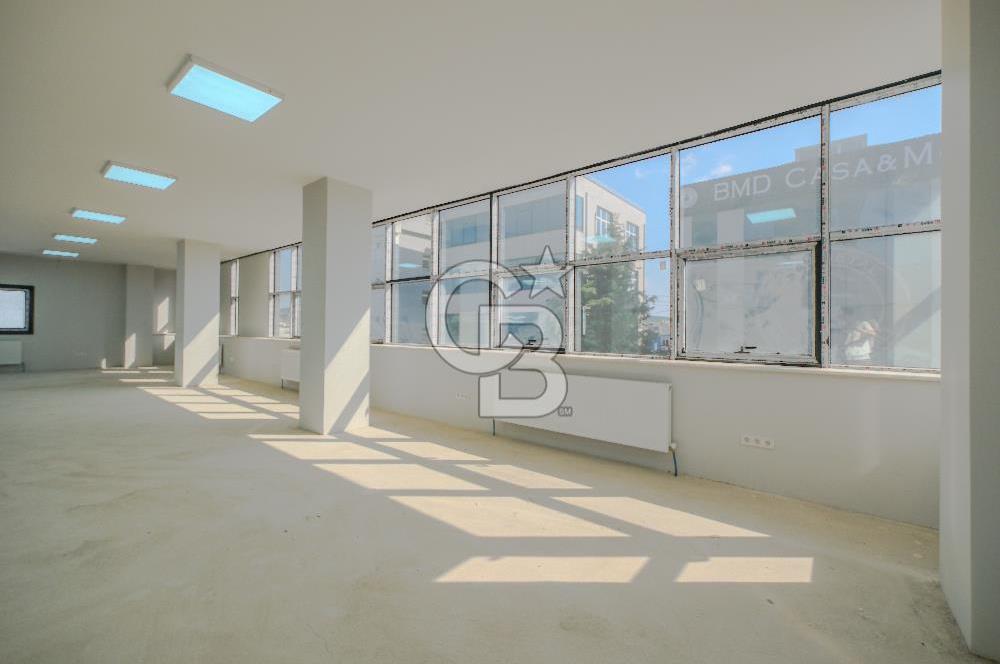 Ümraniye Şerifali Prestijli 2.400m² Kiralık Komple Plaza