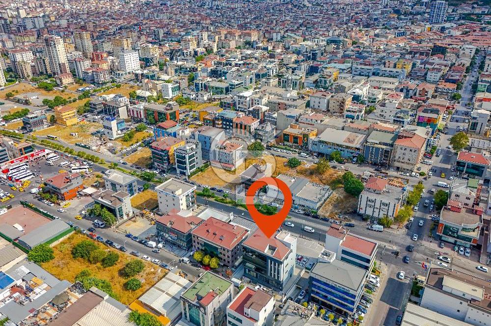 Ümraniye Şerifali Prestijli 2.400m² Kiralık Komple Plaza