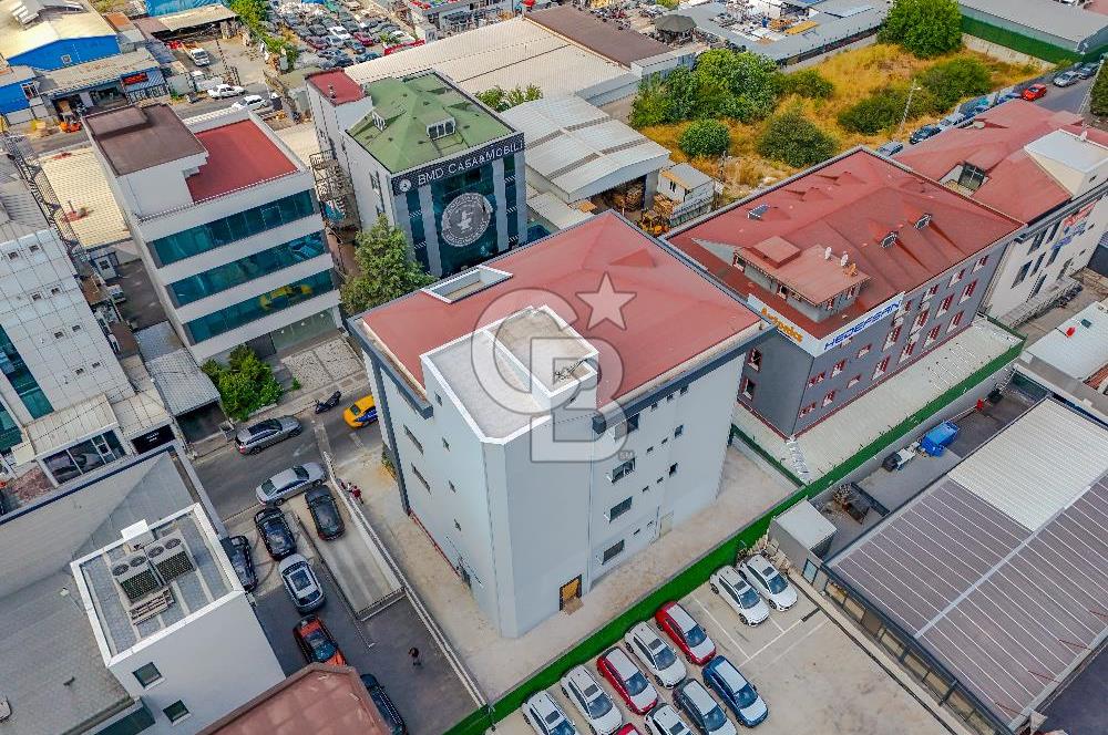 Ümraniye Şerifali Prestijli 2.400m² Kiralık Komple Plaza