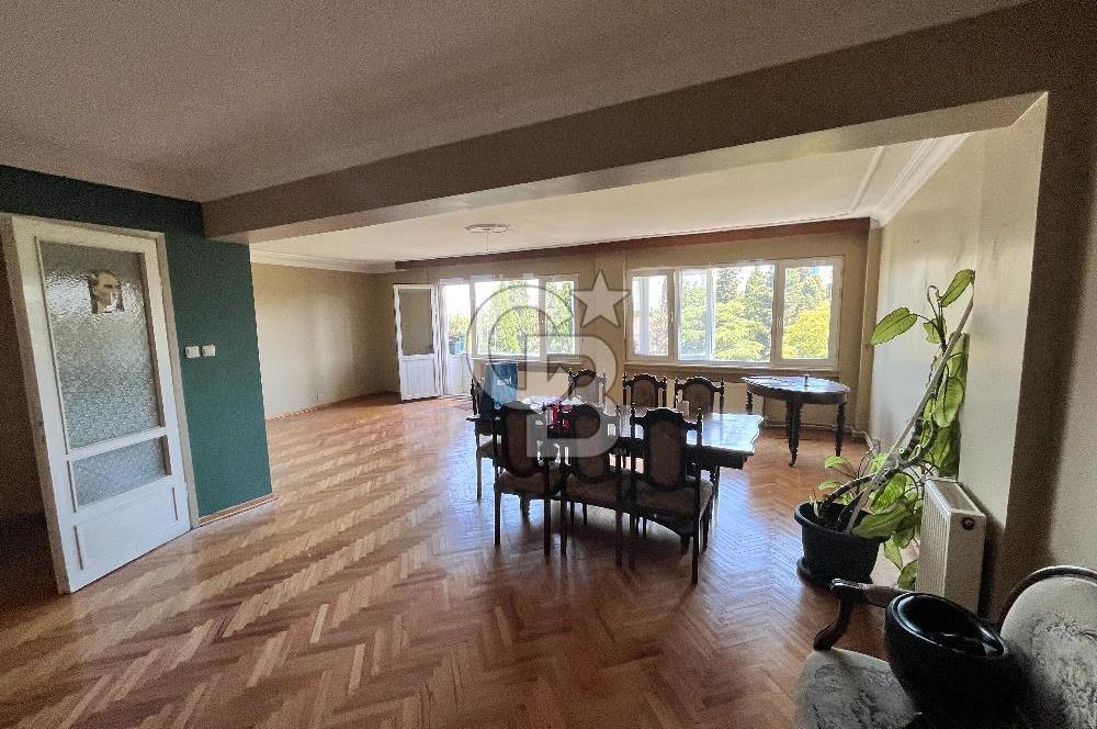 Şişli Ergenekon cd. Metroya çok yakın 4+1 150 m2 kiralık daire