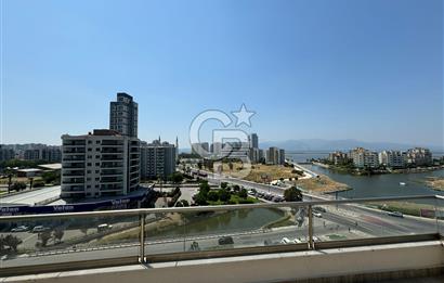 MAVİŞEHİR CONDOMİNİUM SİTESİ TERASLI DENİZ MANZARALI 1+1 SATILIK