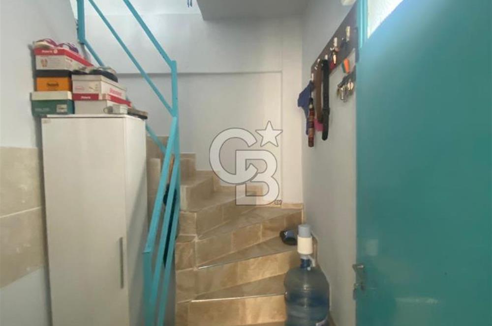 Yenifoça Çarşı İçerisinde Eşyalı Kiralık Müstakil Ev