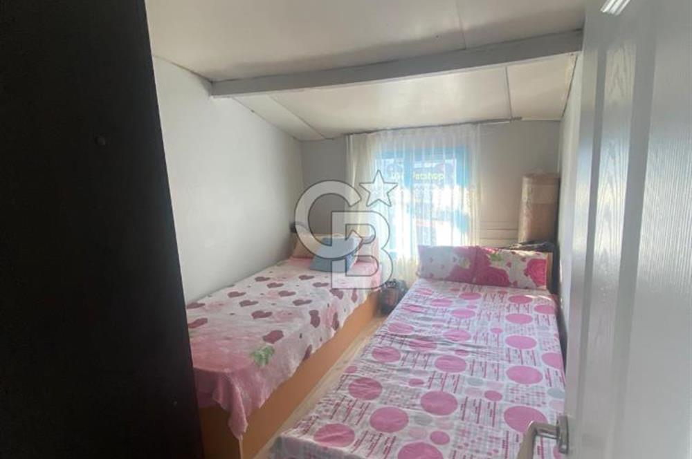 Yenifoça Çarşı İçerisinde Eşyalı Kiralık Müstakil Ev