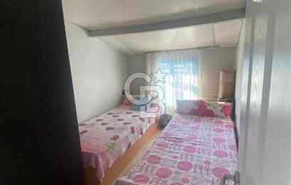 Yenifoça Çarşı İçerisinde Eşyalı Kiralık Müstakil Ev