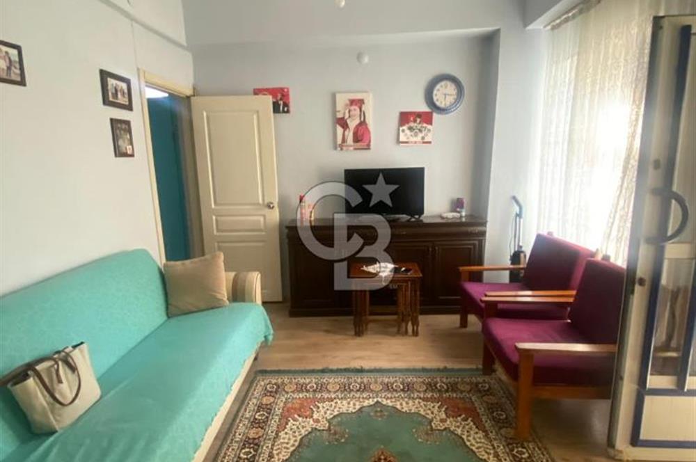 Yenifoça Çarşı İçerisinde Eşyalı Kiralık Müstakil Ev