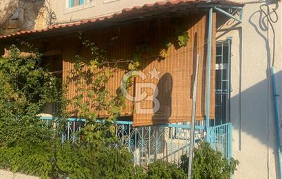 Yenifoça Çarşı İçerisinde Eşyalı Kiralık Müstakil Ev