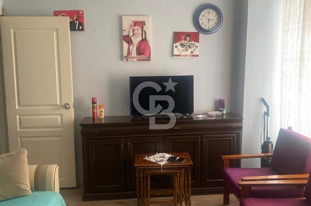 Yenifoça Çarşı İçerisinde Eşyalı Kiralık Müstakil Ev