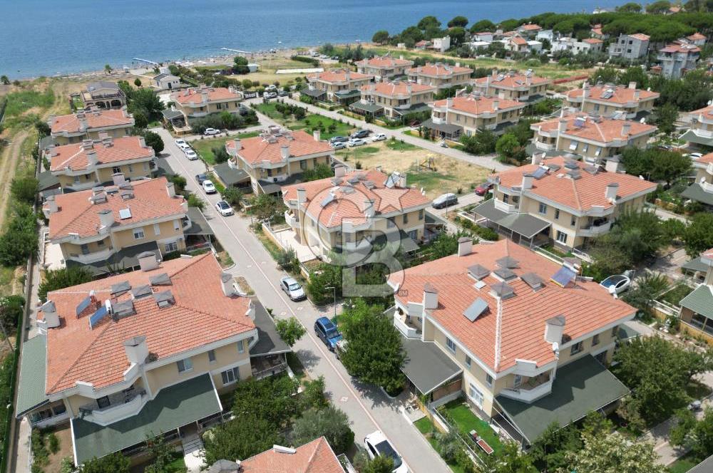 SARIGÜL SİTESİNDE DENİZE 90 M 4+1 VİLLA! ÖZEL PLAJ VE GÜVENLİKLİ