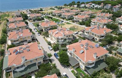 SARIGÜL SİTESİNDE DENİZE 90 M 4+1 VİLLA! ÖZEL PLAJ VE GÜVENLİKLİ