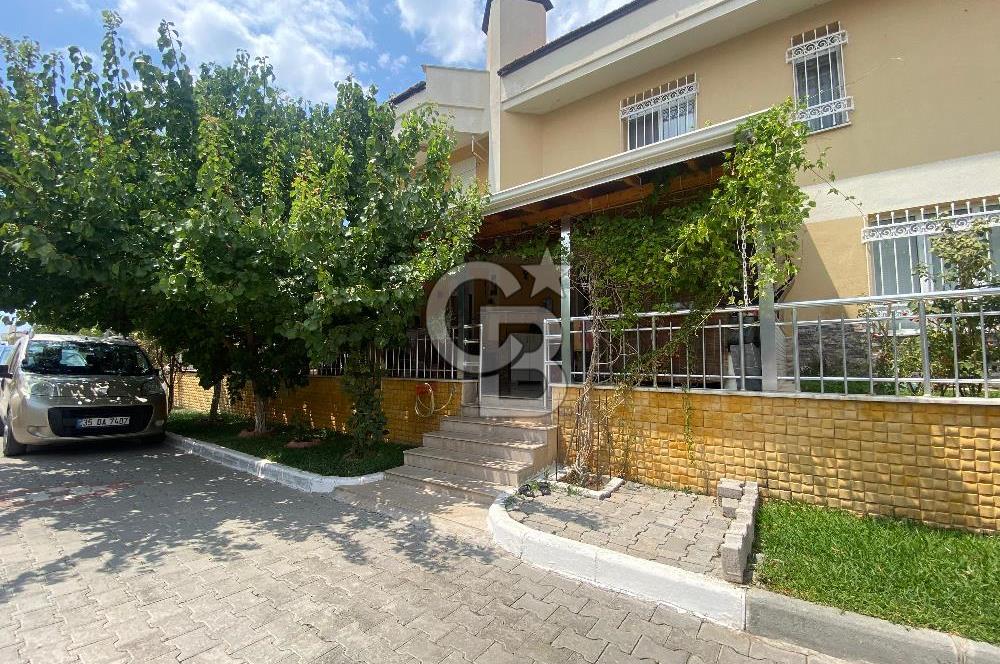 SARIGÜL SİTESİNDE DENİZE 90 M 4+1 VİLLA! ÖZEL PLAJ VE GÜVENLİKLİ