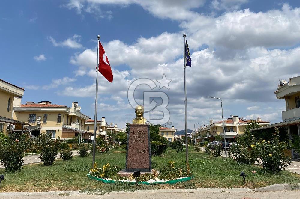SARIGÜL SİTESİNDE DENİZE 90 M 4+1 VİLLA! ÖZEL PLAJ VE GÜVENLİKLİ
