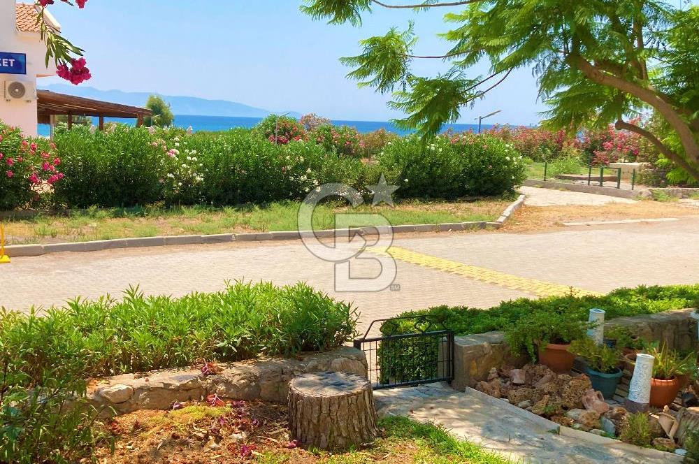 Satılık Datça'da Denize Sıfır Site İçerisinde Villa