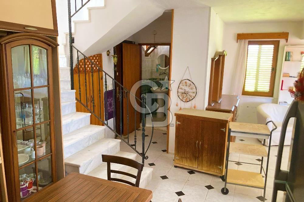 Satılık Datça'da Denize Sıfır Site İçerisinde Villa