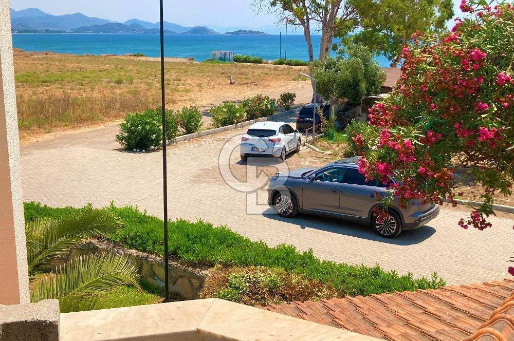 Satılık Datça'da Denize Sıfır Site İçerisinde Villa
