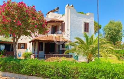 Satılık Datça'da Denize Sıfır Site İçerisinde Villa