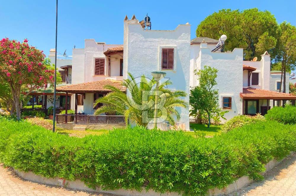 Satılık Datça'da Denize Sıfır Site İçerisinde Villa