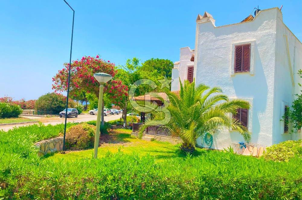Satılık Datça'da Denize Sıfır Site İçerisinde Villa