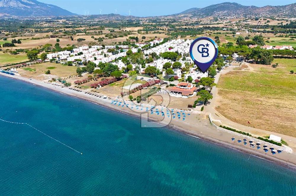 Satılık Datça'da Denize Sıfır Site İçerisinde Villa