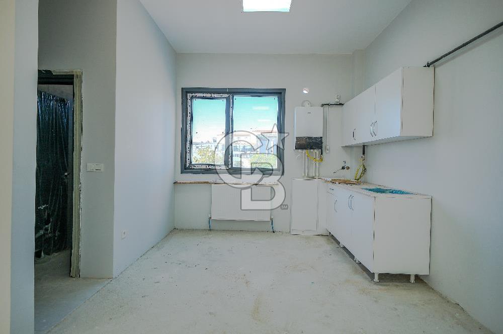 Ümraniye Şerifali Prestijli 2.400m² Kiralık Komple Plaza