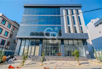 Ümraniye Şerifali Prestijli 2.400m² Kiralık Komple Plaza