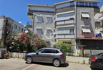 Ayvalık Sarımsakl'da Plaja Yürüme Mesafesinde Satılık 2+1 Daire