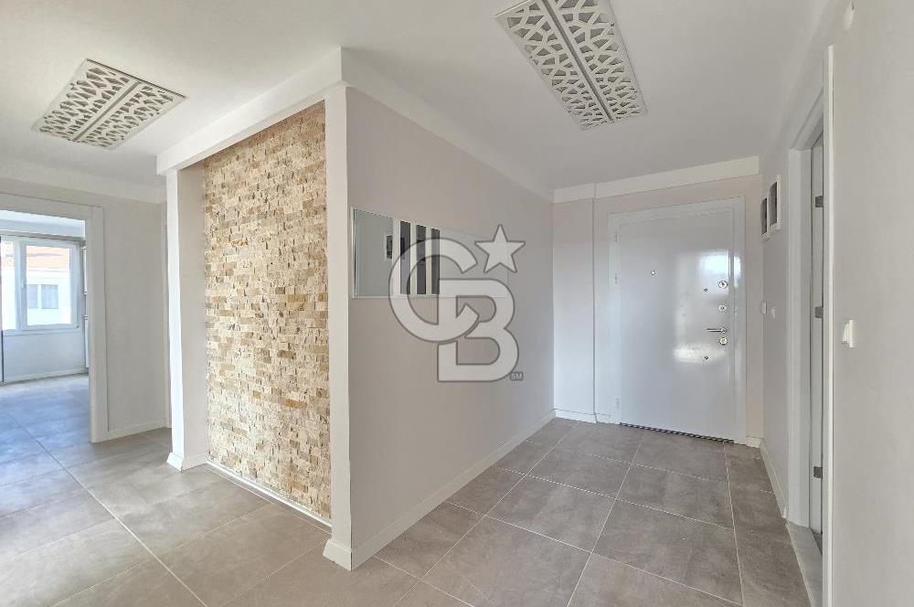 Ayvalık 150 Evler'de Satılık Güvenlikli Site İçinde 3+1 Daire