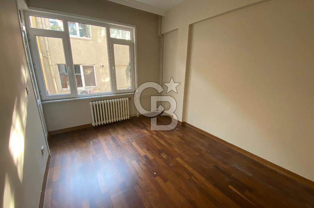 NİSBETİYE CADDESİNDE KİRALIK KOMPLE YAPILI DAİRE 3+1