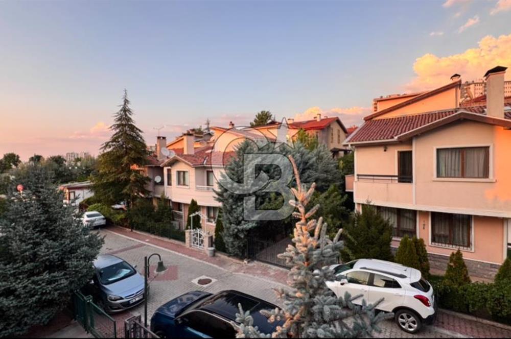 TÜRKKONUT ALAZKENT SİTESİNDE 5+2 SATILIK VİLLA