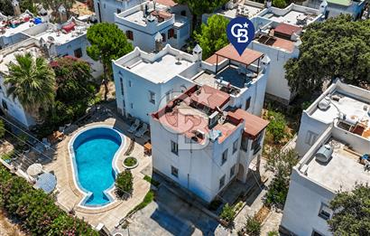 Bodrum Marina'ya Yakın Merkezi Konum Satılık Site İçi 2+1 Villa