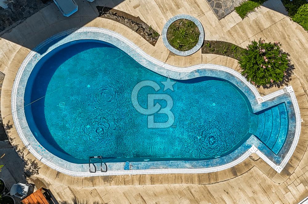 Bodrum Marina'ya Yakın Merkezi Konum Satılık Site İçi 2+1 Villa