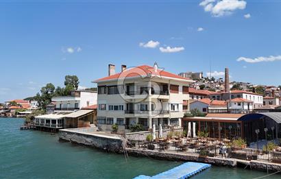 AYVALIK MERKEZ DENİZE SIFIR 4+2 SATILIK YALI DAİRESİ