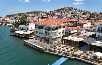 AYVALIK MERKEZ DENİZE SIFIR 4+2 SATILIK YALI DAİRESİ