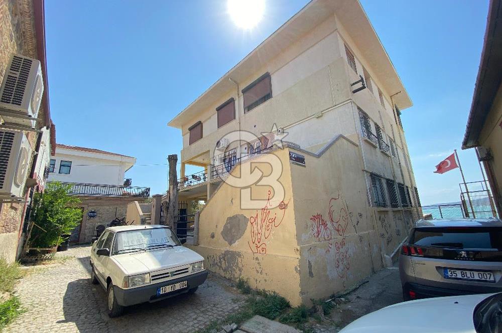 AYVALIK MERKEZ DENİZE SIFIR 4+2 SATILIK YALI DAİRESİ