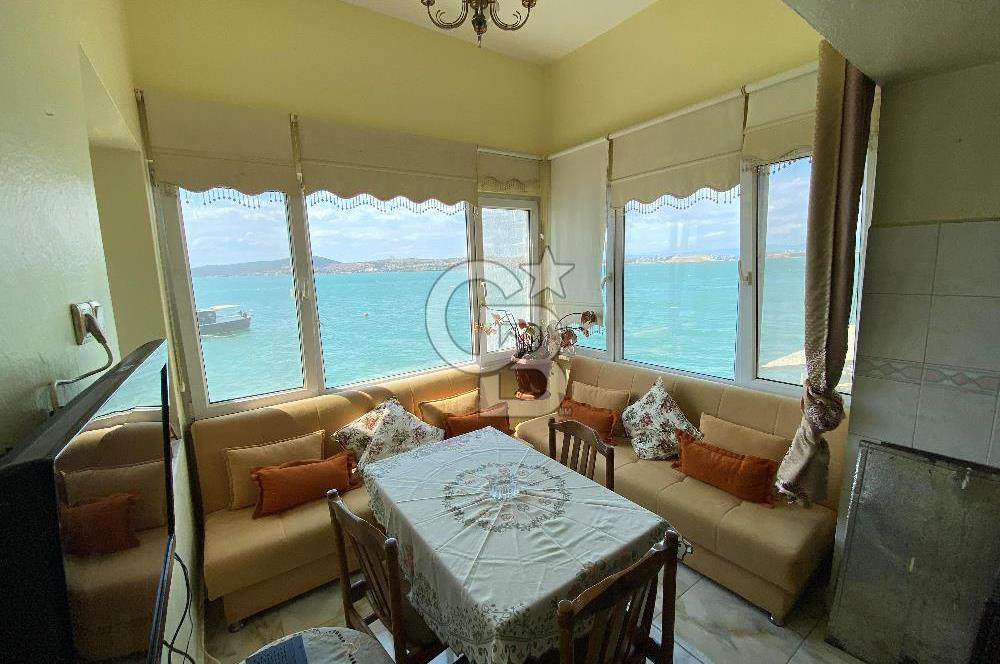AYVALIK MERKEZ DENİZE SIFIR 4+2 SATILIK YALI DAİRESİ
