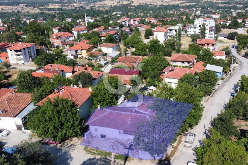 Cankurtaran da Avlulu Kerpiç Ev Ve Arsa 