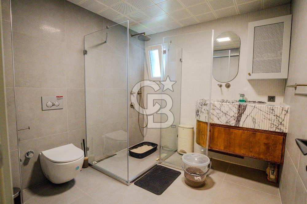 Evka-3'te Satılık 4+1 Villa