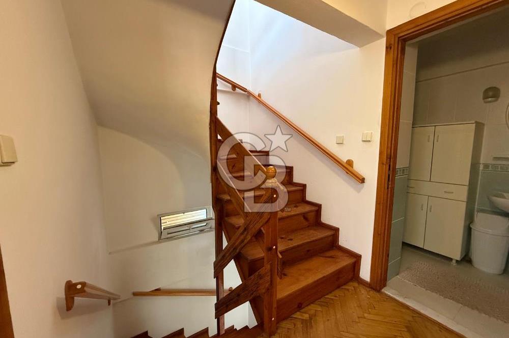 Ayvalık Sahilkentte Deniz Manzaralı Müstakil Villa