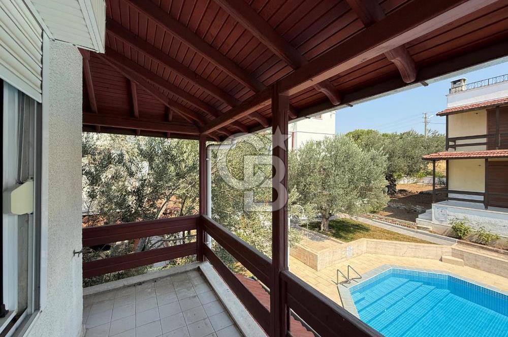 Ayvalık Sahilkentte Deniz Manzaralı Müstakil Villa