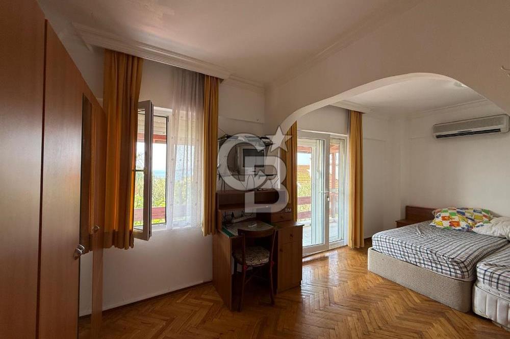 Ayvalık Sahilkentte Deniz Manzaralı Müstakil Villa