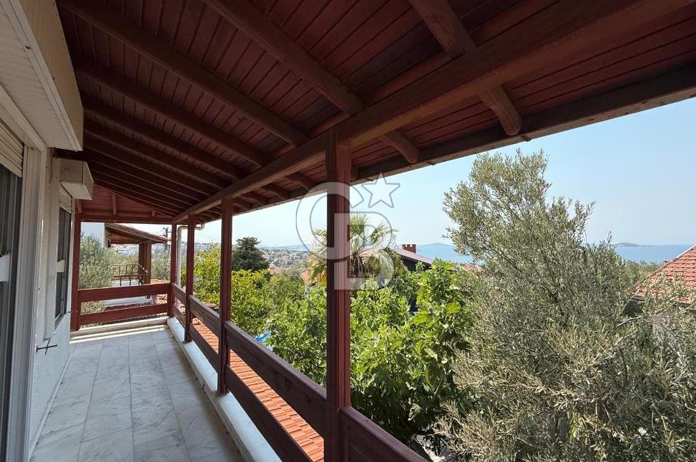 Ayvalık Sahilkentte Deniz Manzaralı Müstakil Villa