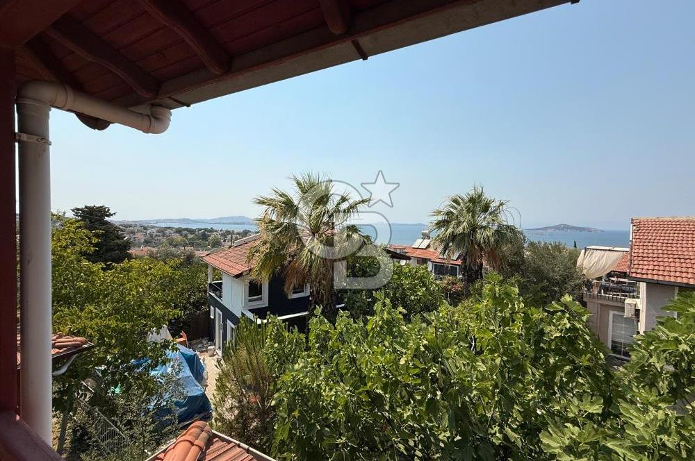 Ayvalık Sahilkentte Deniz Manzaralı Müstakil Villa